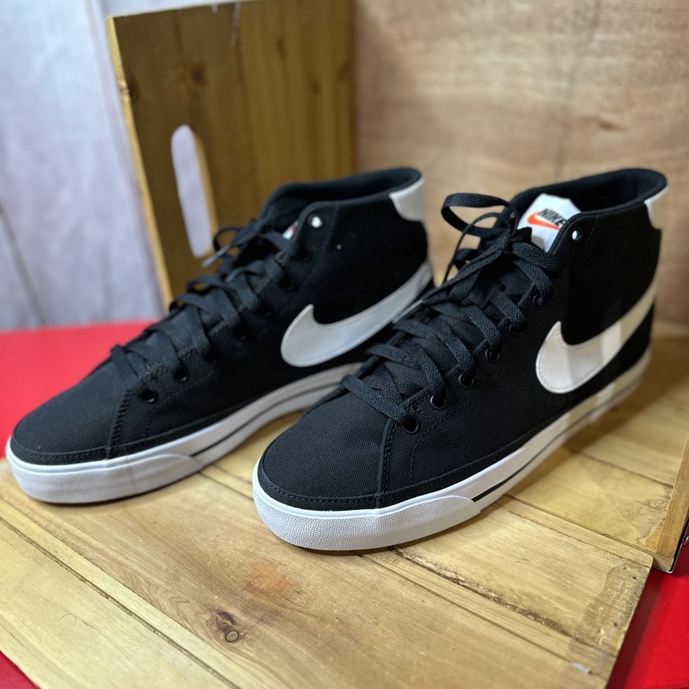 Nike Court Legacy High